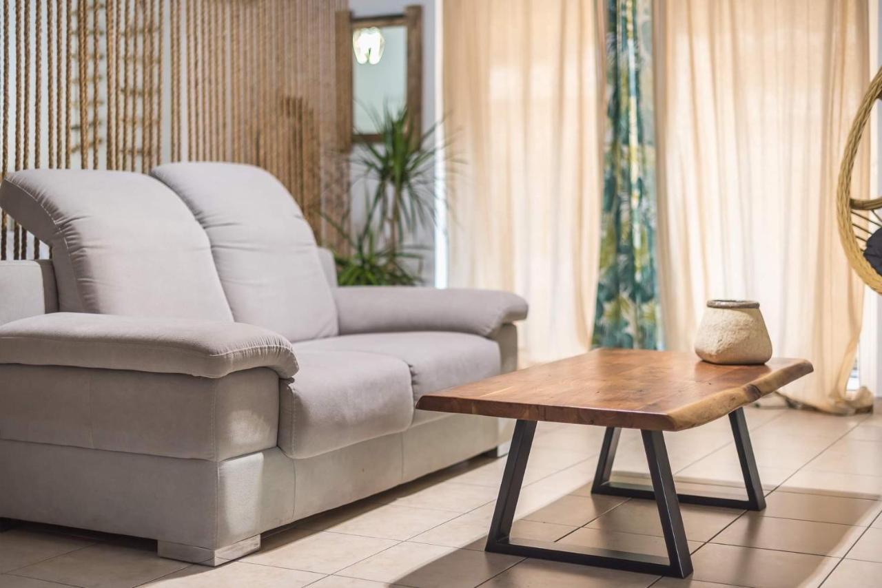 Athenian Home Bagian luar foto